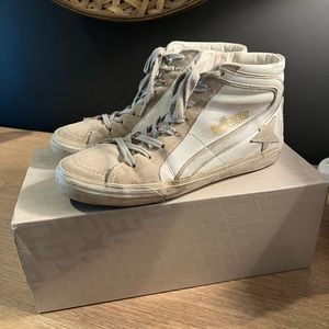 Golden Goose Slide Classic. Suede Toe and Star Leather Quarter and Wave. Size 39